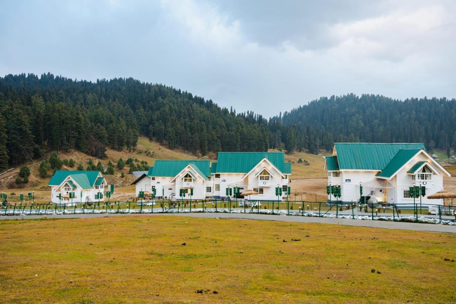 Green Rooms Resort 굴마르그 외부 사진